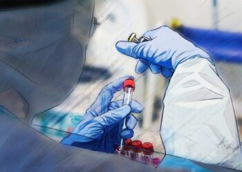 Мутация сделала коронавирус SARS-CoV-2 менее опасным и более излечимым