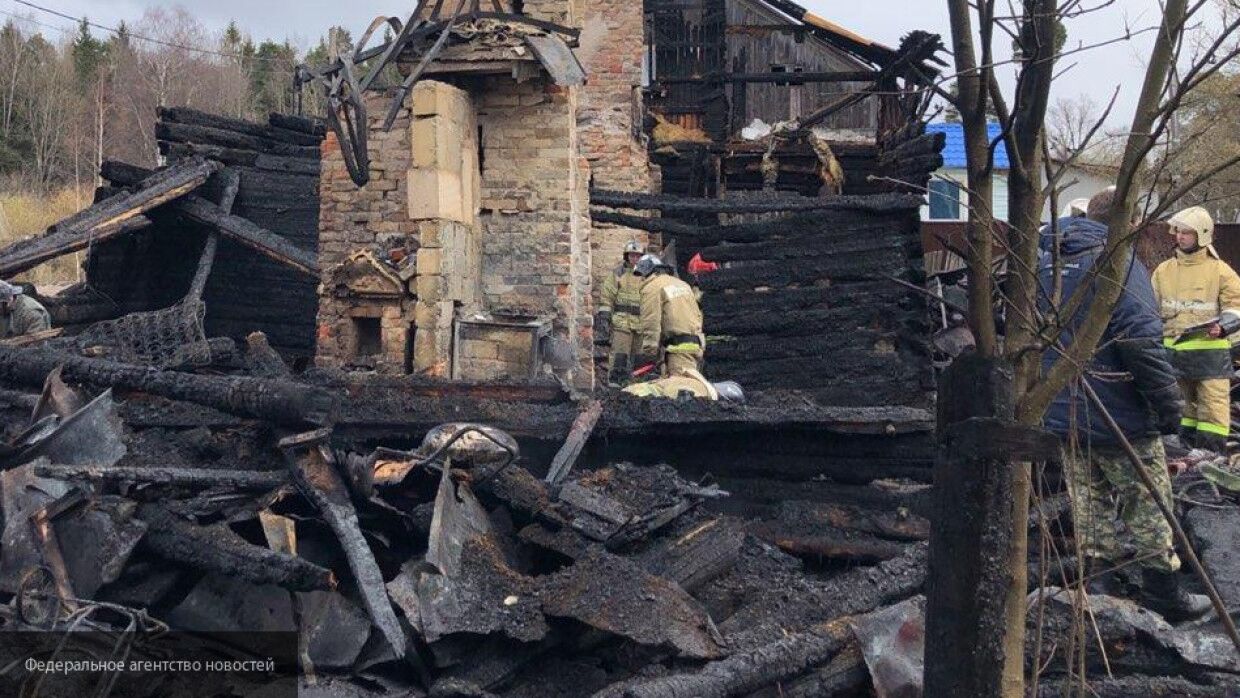 Четыре человека погибли при пожаре в жилом доме под Новосибирском