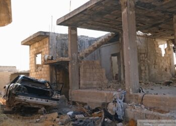 Заминированная машина взорвалась около полицейского участка в САР