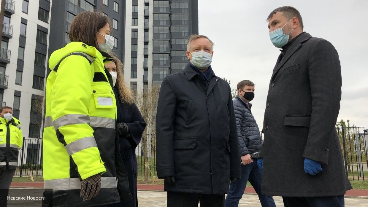 Беглов оценил благоустройство набережной Охты в Петербурге