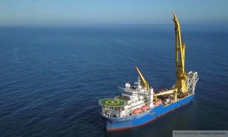 Судно-трубоукладчик для "СП-2" отправилось со стоянки у Калининграда