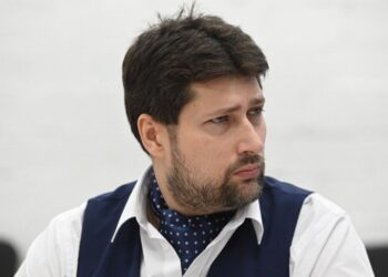 Экономист объяснил выгоду для экономики от длинных зимних праздников