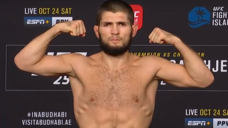 Нурмагомедов получил от UFC предложение о возобновлении карьеры
