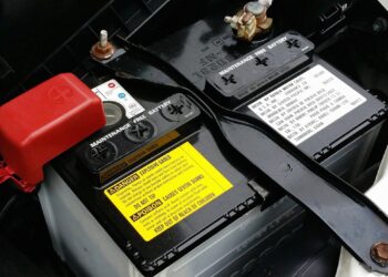 Ученые смогли зарядить аккумулятор за считанные секунды без последствий