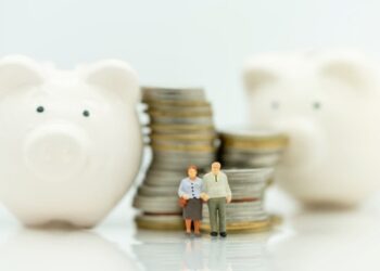 Счетная палата России предложила увеличить социальные выплаты нуждающимся