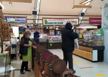 Минпромторгу предложили возвращать НДС на продукты пенсионерам и малоимущим