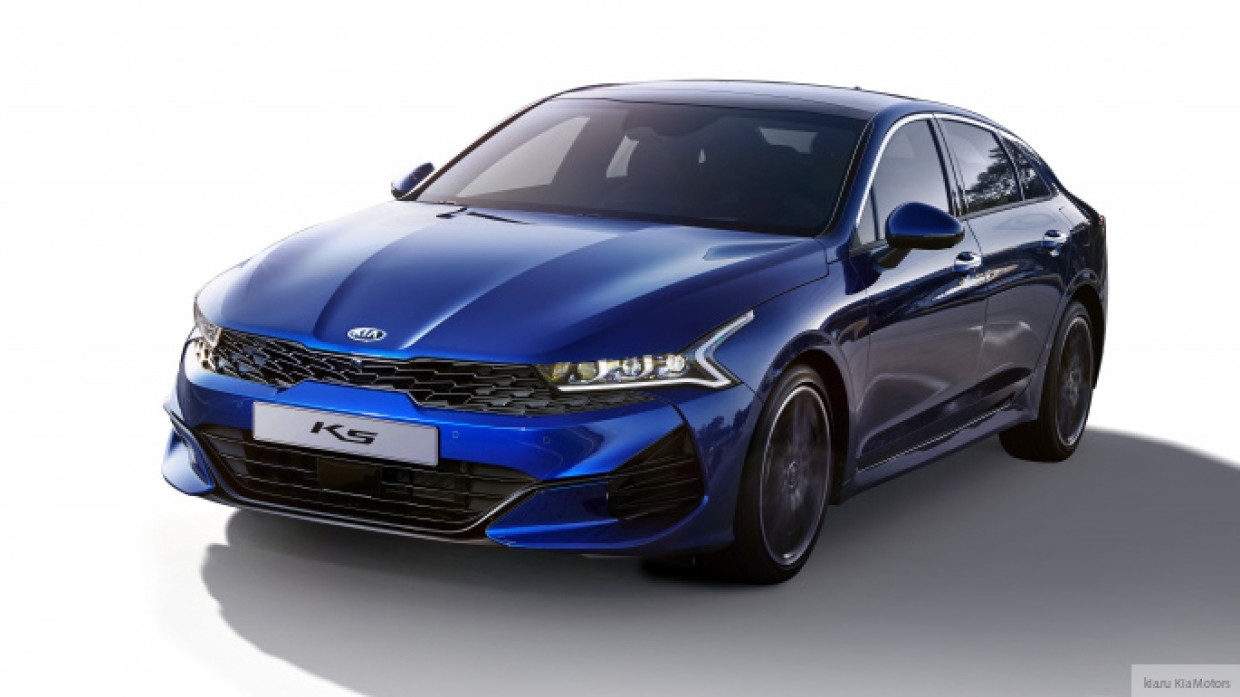 Kia проверила сообщения о коррозии на представительских седанах K5 в России