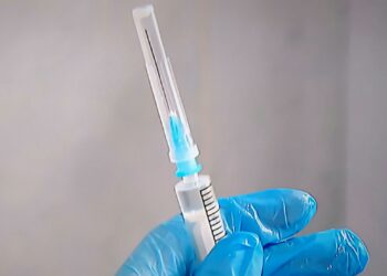 "Спутник V" не окажет влияния на репродуктивную функцию человека — Гинцбург