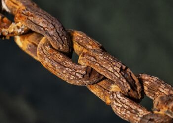Ученые из Удмуртии разработали новый метод замедления коррозии
