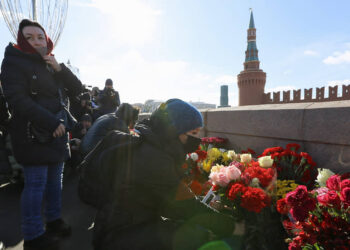 В Москве проходит акция памяти Бориса Немцова