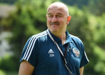 Черчесов рассказал об отсутствии Головина, Миранчука, Жирова и Кудряшова на сборе в Сочи