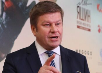 Губерниев призвал "купить семечки" раскритиковавшей его Елене Вяльбе