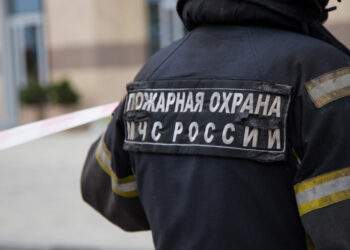В подмосковном Одинцове возник пожар на заводе огнеупорных изделий