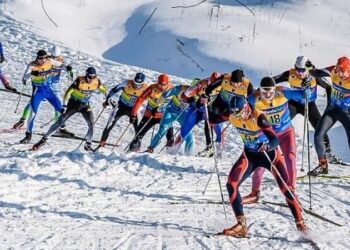 Семиков выиграл золото в масс-старте на чемпионате России по лыжным гонкам