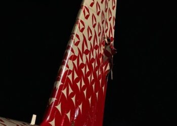 Столкновение в небе над Шереметьево: пассажирские лайнеры повредили друг друга прямо перед взлётом